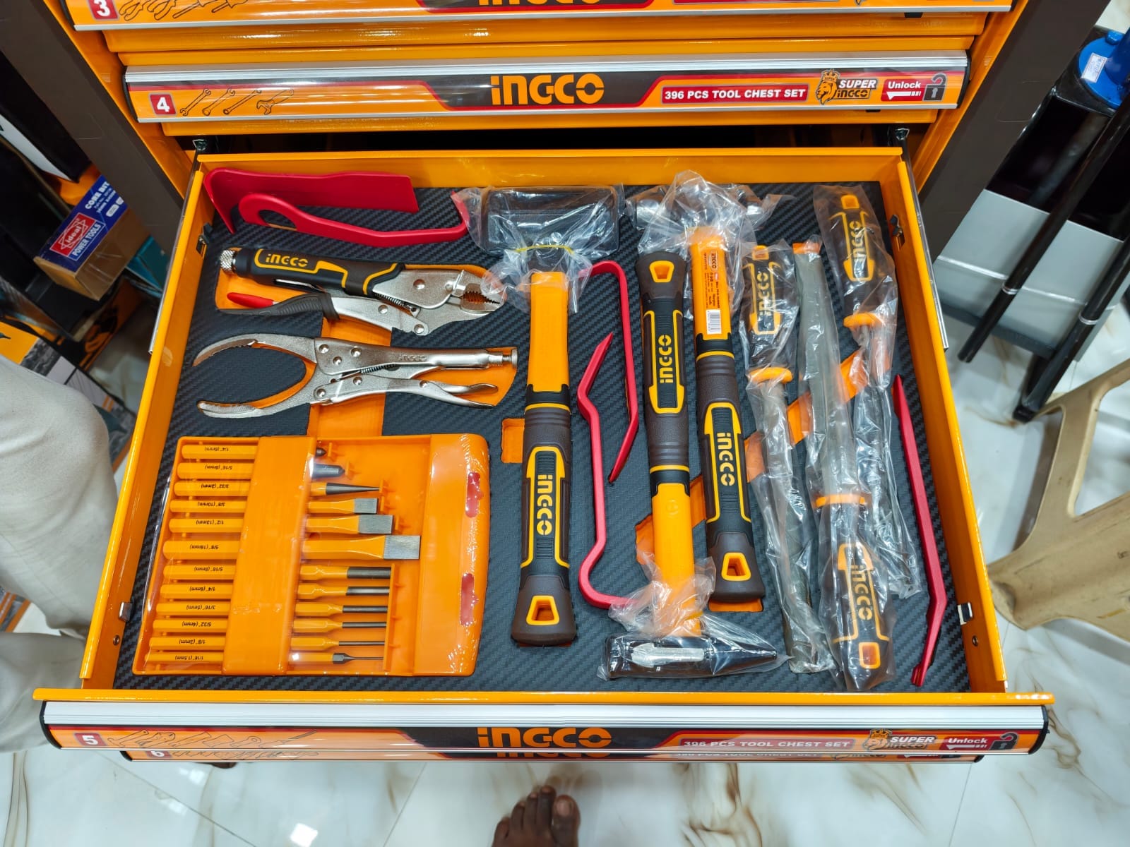 Locking pliers, chisels and pry bars drawer